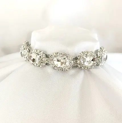 Large 3000kt Silver Diamond Collar